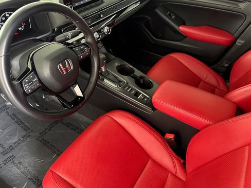 Used 2024 Honda Civic Sport image 4