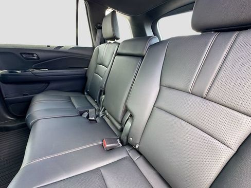 Used 2023 Honda Passport TrailSport image 30