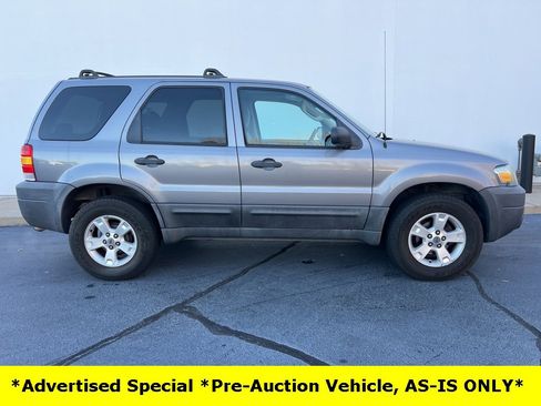 Used 2007 Ford Escape XLT image 1