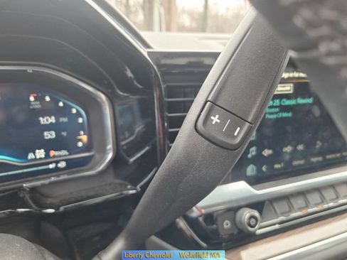 Used 2025 Chevrolet Silverado 1500 LT AWD/4WD image 21