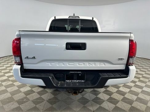 Used 2021 Toyota Tacoma SR AWD/4WD image 6