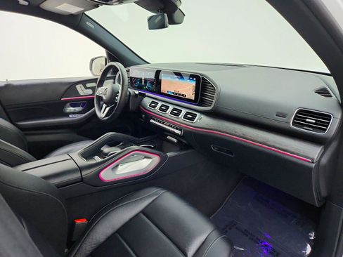 Used 2021 Mercedes-Benz GLS 450 4MATIC image 30