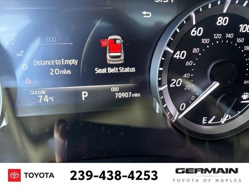 Used 2023 Toyota Highlander XLE FWD image 23