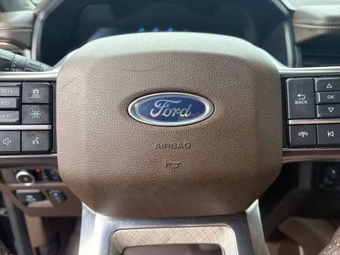 Used 2023 Ford Expedition King Ranch RWD image 7