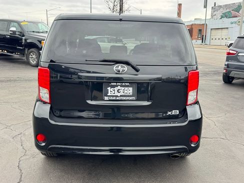 Used 2014 Scion xB image 8