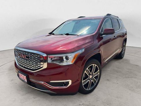 Used 2017 GMC Acadia Denali w/ Technology Package AWD/4WD image 1