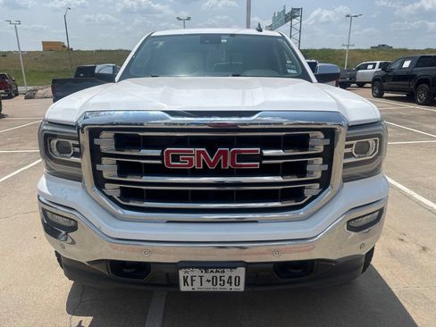 Used 2018 GMC Sierra 1500 SLT AWD/4WD image 2