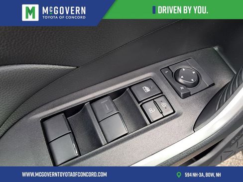 Used 2025 Toyota RAV4 LE image 17