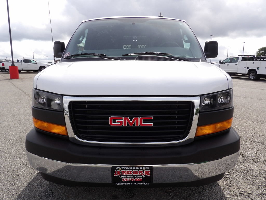 Used 2025 GMC Savana 2500 w/ Driver Convenience Package RWD image 12