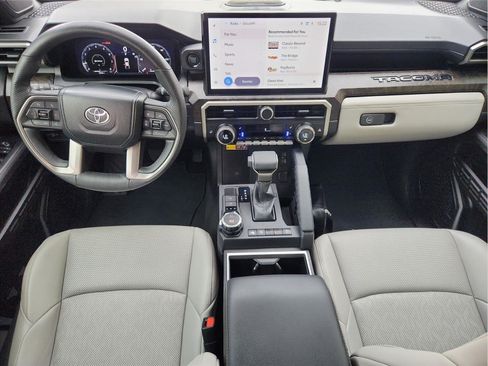 Used 2024 Toyota Tacoma Limited w/ Limited Package (LT) AWD/4WD image 21