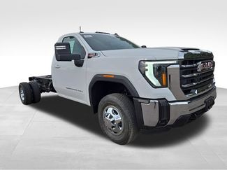 New 2026 GMC Sierra 3500 SLE w/ SLE Convenience Package AWD/4WD 360° Tour