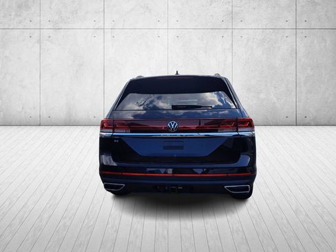 New 2026 Volkswagen Atlas SE image 6