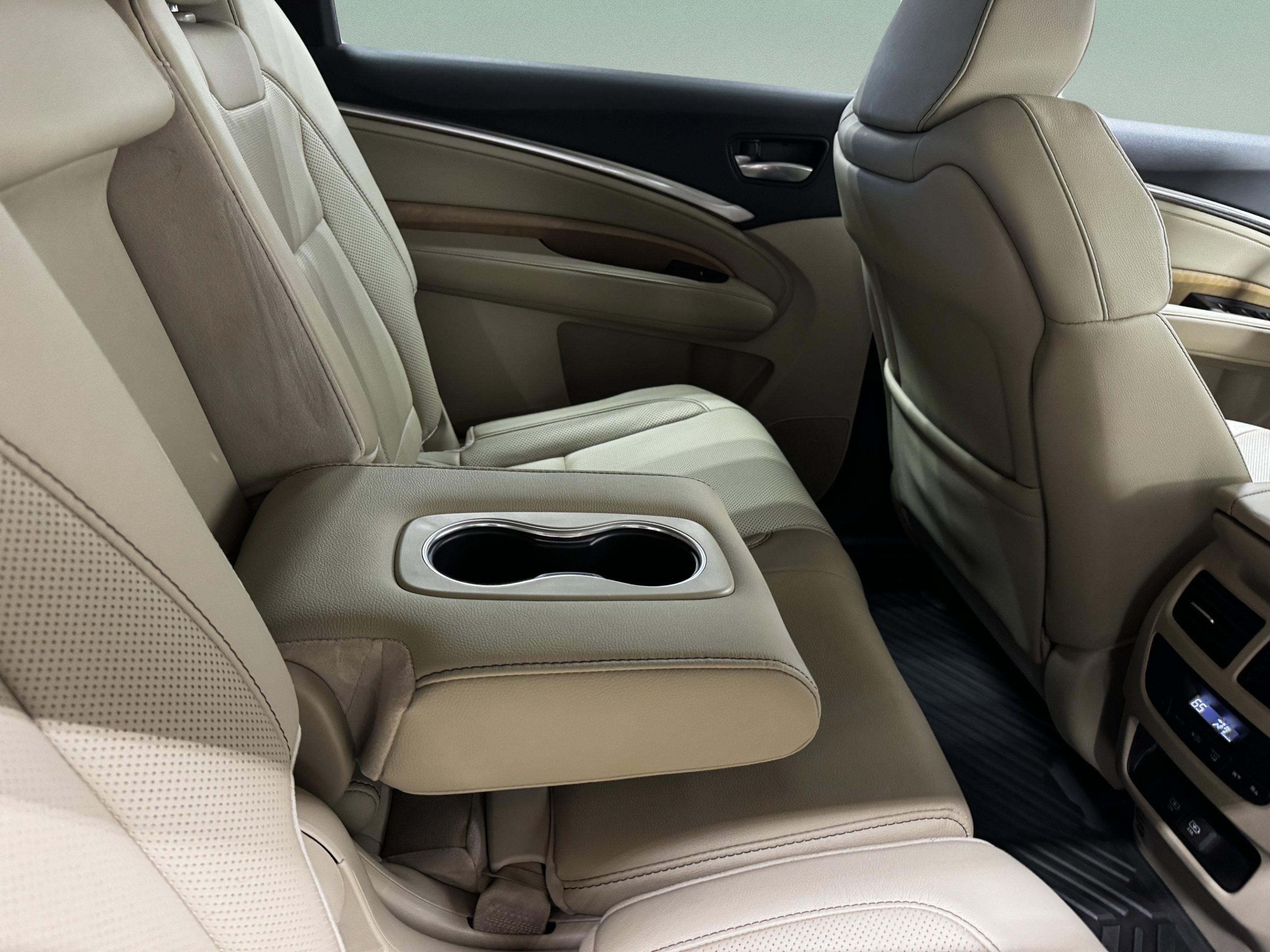 Certified 2019 Acura MDX w/ Technology Package AWD/4WD image 33