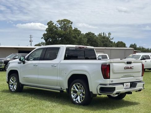 Used 2023 GMC Sierra 1500 Denali w/ Denali Reserve Package AWD/4WD image 9