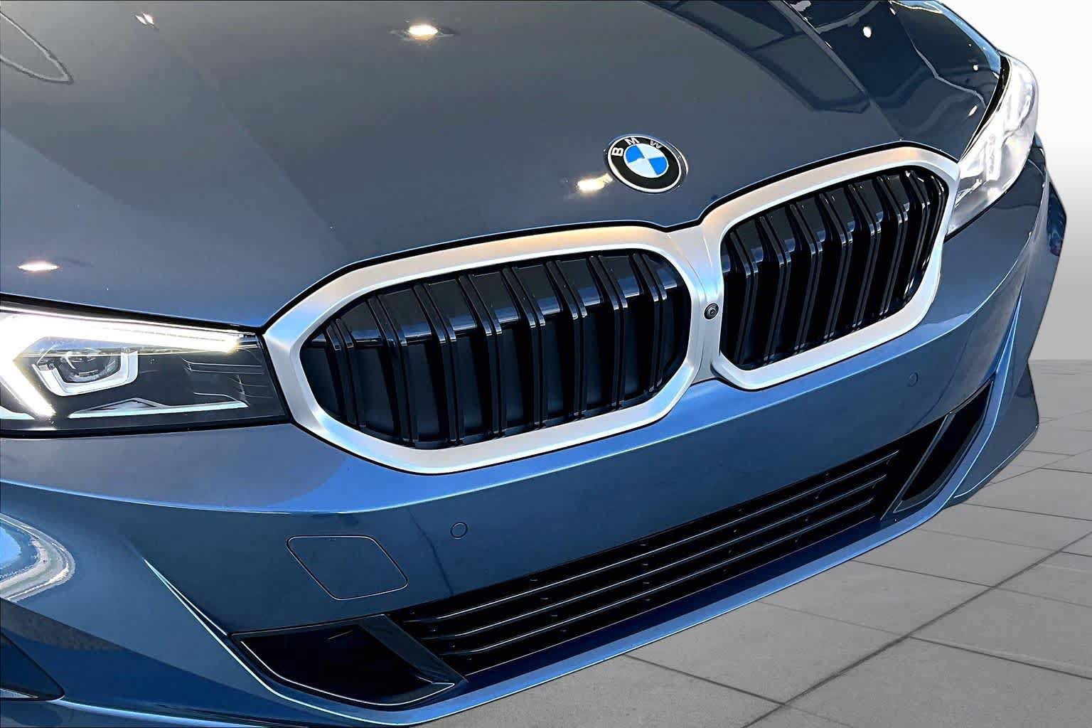 Used 2025 BMW 330i Sedan RWD image 29