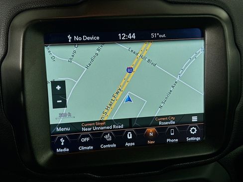 Used 2021 Jeep Renegade Latitude image 22