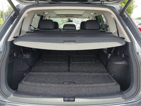 Used 2019 Volkswagen Tiguan SEL Premium w/ 3rd Row Seat Package AWD/4WD image 29