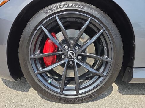 Used 2024 Nissan Z Performance w/ Floor Mat Package RWD image 13