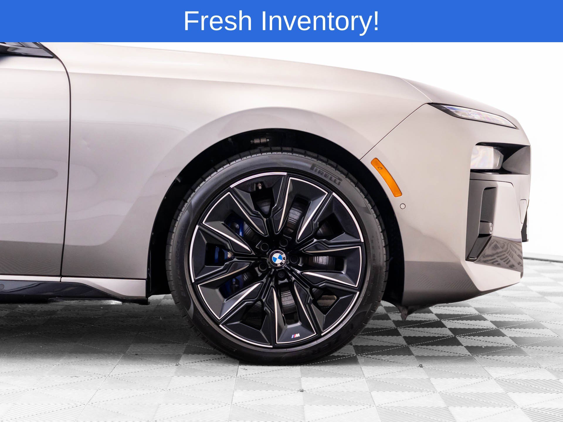 Certified 2024 BMW 760i xDrive w/ Executive Package AWD/4WD image 31