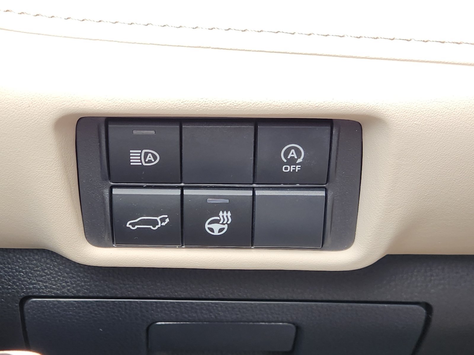 Used 2024 Toyota Highlander Limited AWD/4WD image 25