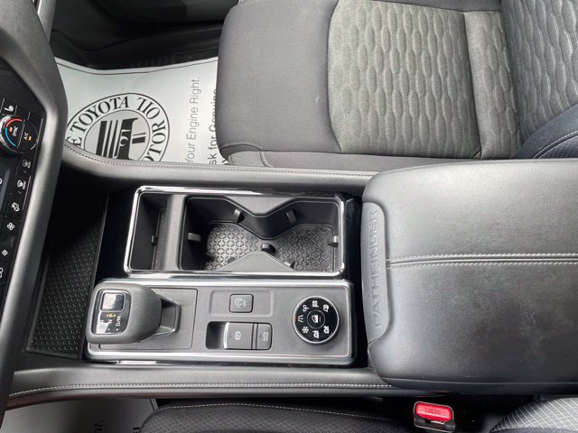 Used 2023 Nissan Pathfinder SV AWD/4WD image 15