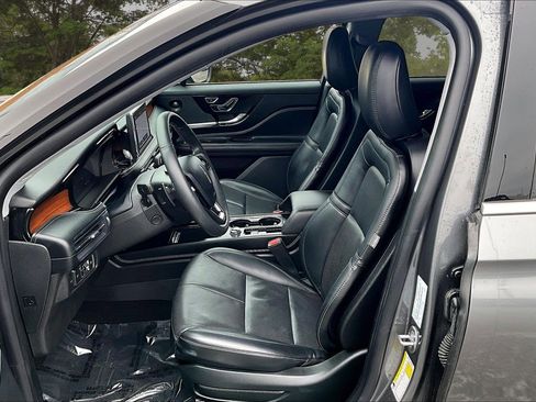 Used 2022 Lincoln Corsair Reserve w/ Sport Package image 22