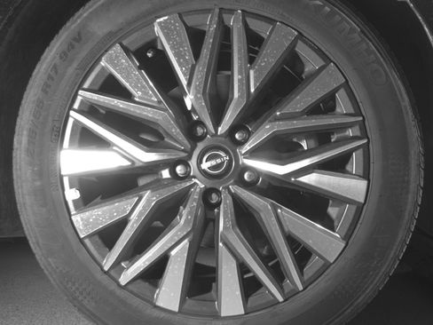 Used 2025 Nissan Altima 2.5 SV image 13