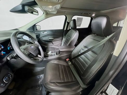 Used 2018 Ford Escape Titanium w/ Ford Safe & Smart Package AWD/4WD image 18