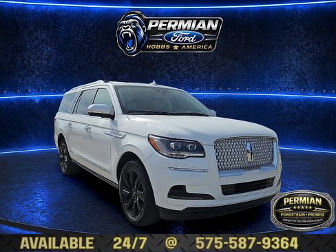Used 2023 Lincoln Navigator L Reserve AWD/4WD image 6