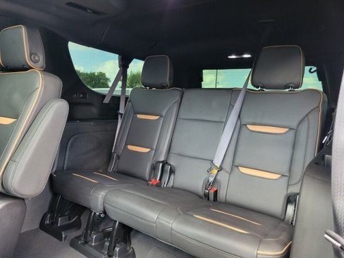 Used 2023 GMC Yukon XL AT4 w/ AT4 Premium Package AWD/4WD image 29