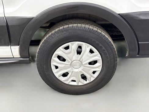 Used 2018 Ford Transit 150 XLT image 39