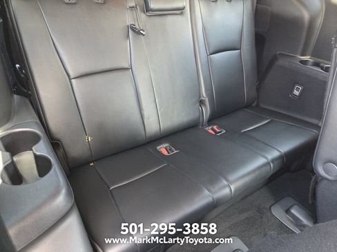 Used 2021 Toyota Highlander XLE FWD image 14