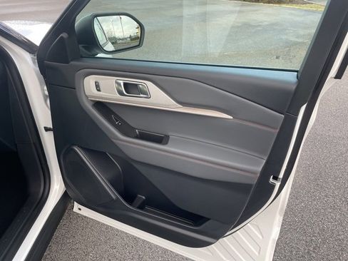 New 2026 Ford Explorer Active image 46