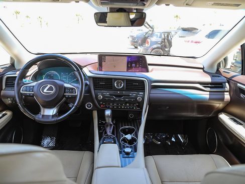 Used 2019 Lexus RX 450hL Luxury w/ Accessory Package AWD/4WD image 12