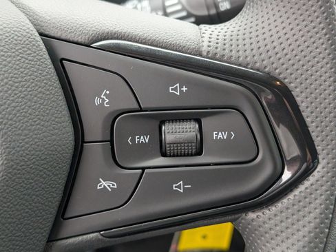 New 2026 Chevrolet Trax LS w/ LS Convenience Package image 19