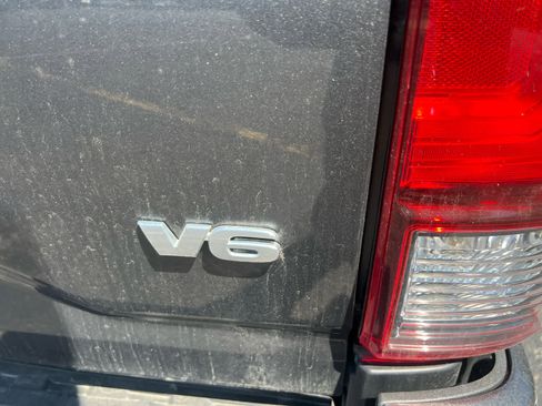 Used 2023 Toyota Tacoma SR AWD/4WD image 17