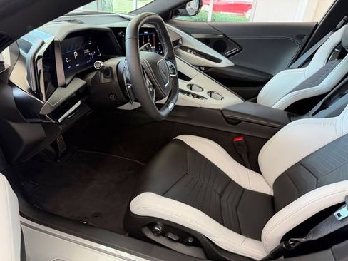 Used 2026 Chevrolet Corvette Z06 w/ Stealth Interior Trim Package RWD image 6