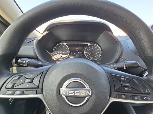 Used 2024 Nissan Sentra SV FWD image 25