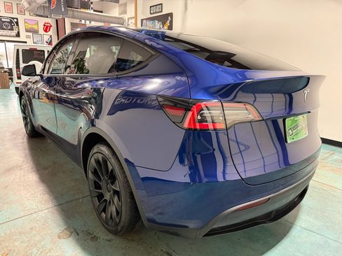 Used 2021 Tesla Model Y Long Range image 4