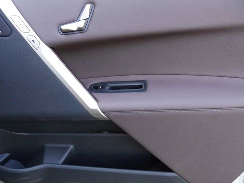 Certified 2026 BMW iX xDrive45 image 31