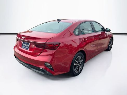 Used 2024 Kia Forte LXS w/ LXS Technology Package FWD image 9