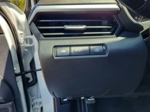 Used 2025 Nissan Altima 2.5 SV image 12