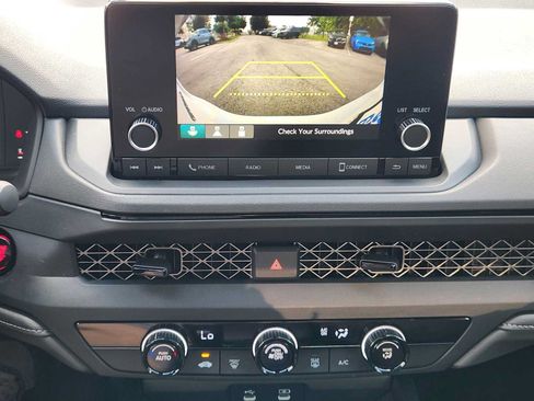 Used 2025 Honda Accord LX image 16