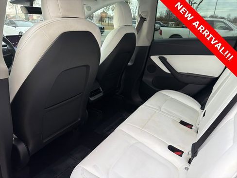 Used 2022 Tesla Model Y Long Range image 6