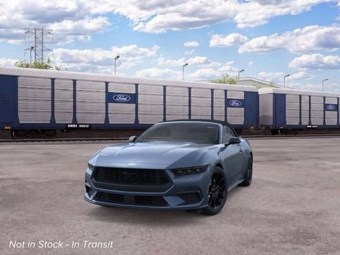Used 2026 Ford Mustang Convertible RWD image 4