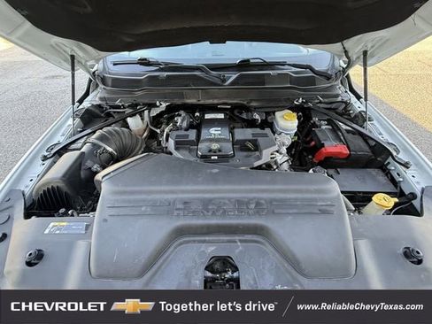 Used 2024 RAM 2500 Tradesman w/ Chrome Appearance Group image 35