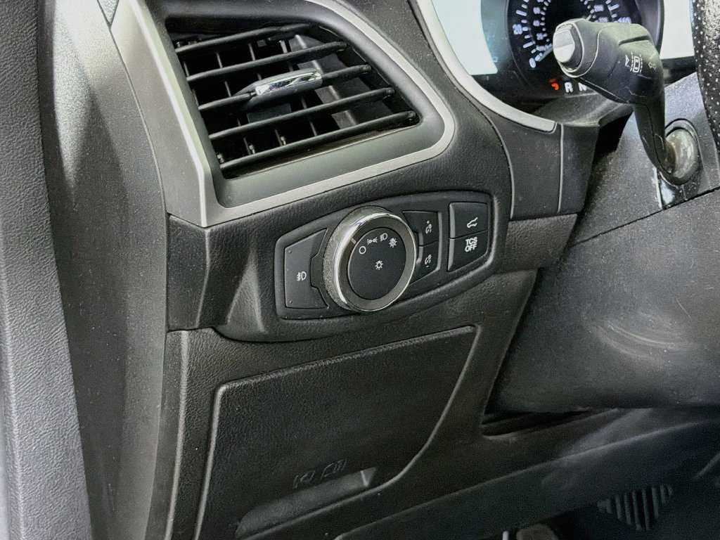 Used 2021 Ford Edge ST-Line FWD image 13