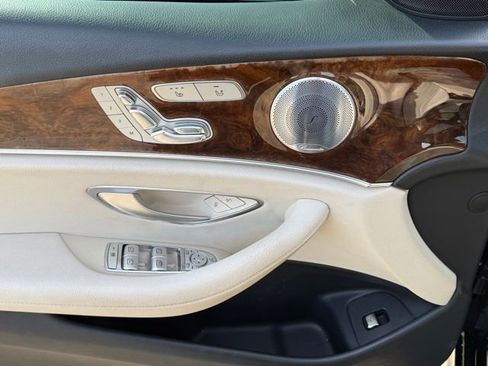 Used 2017 Mercedes-Benz E 300 4MATIC image 15