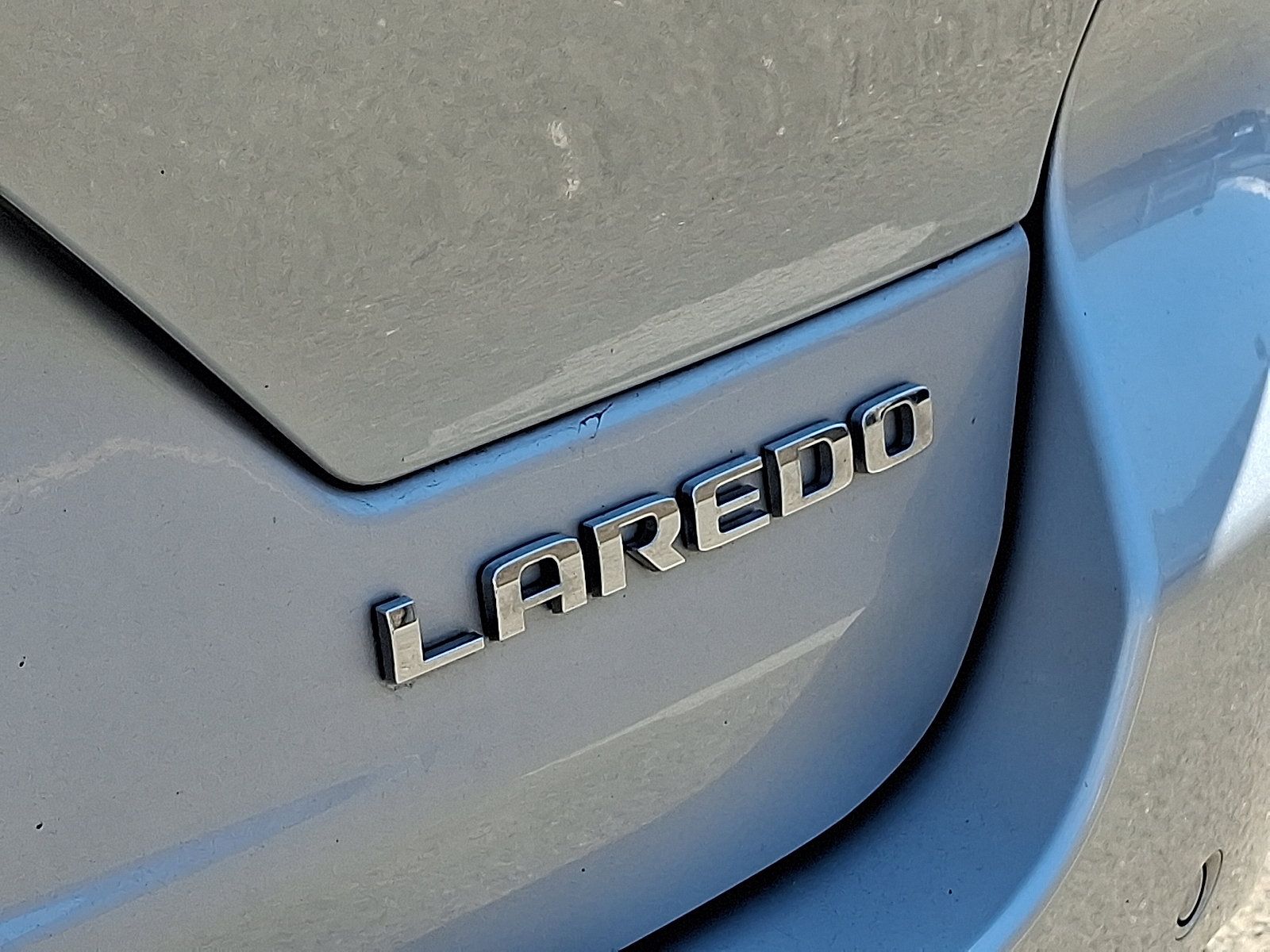 Used 2023 Jeep Grand Cherokee Laredo w/ Luxury Tech Group I AWD/4WD image 30