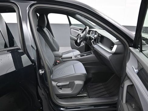 New 2026 Volkswagen Tiguan SE R-Line AWD/4WD image 14